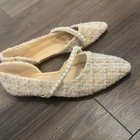 Size 8 Pearl Detail Bridal Shoes - Picture 2 of 2